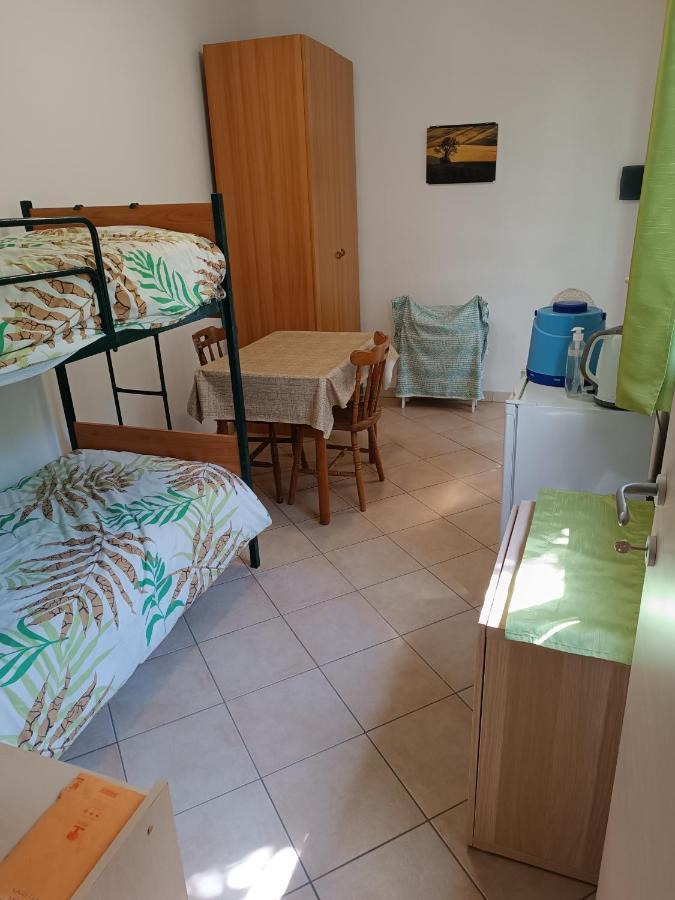 Camera indipendente con bagno immersa nel verde Bagheria Esterno foto